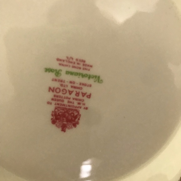 Vintage Royal Albert Paragon 3 piece Tea Set - Picture 5 of 7